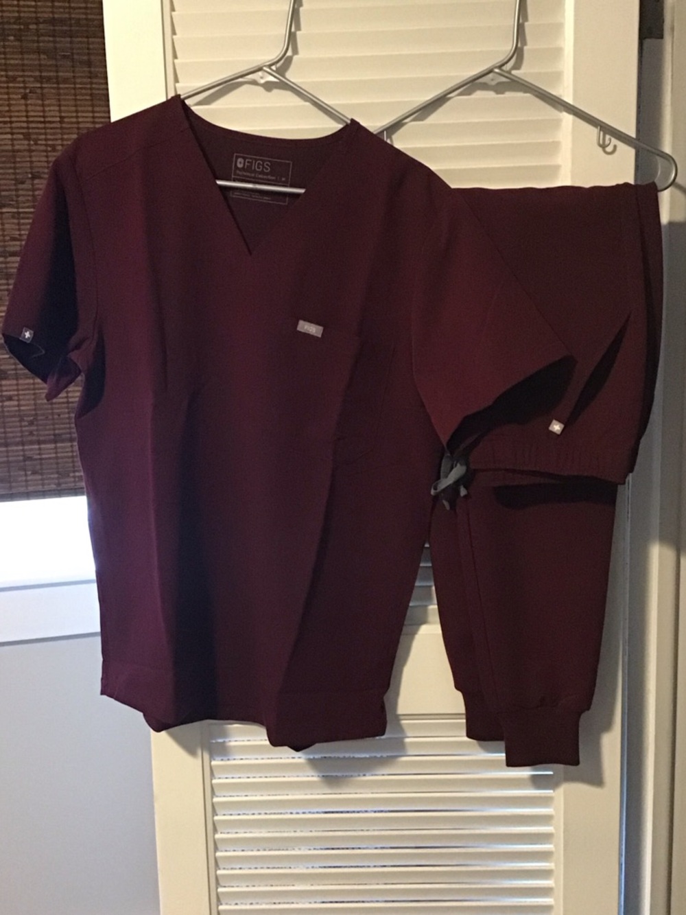 FIGS Wine-Colored Chisec Scrub Top and Jogger Pant Set